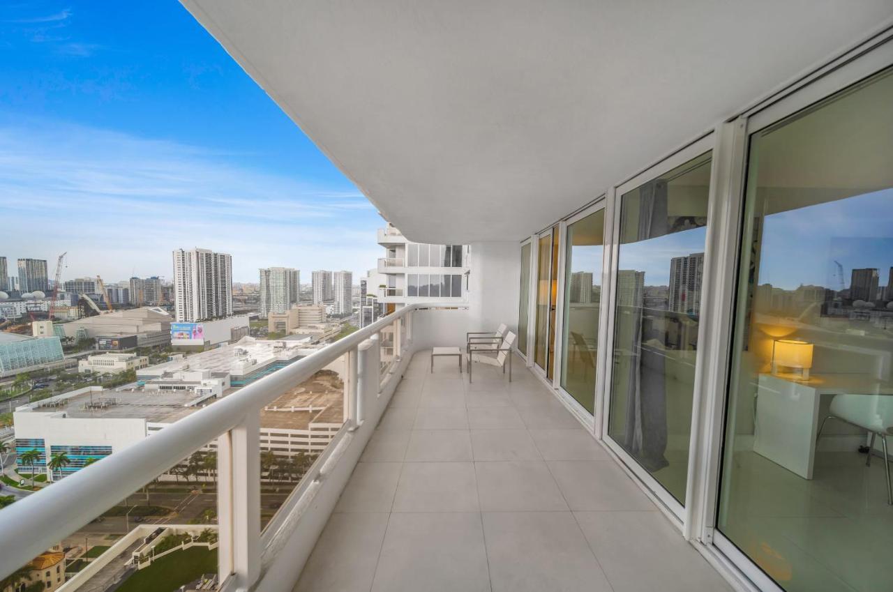 Bay Overlooking With Balcony Appartement Miami